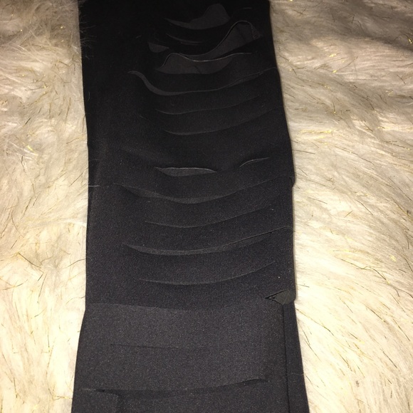 PINK High Waisted Black Slashed Ultimate Leggings - Picture 4 of 7